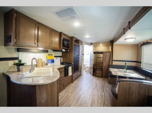 Aspen Trail 2810BHS Travel Trailer Interior