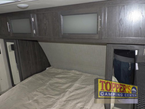 Dutchmen Kodiak Ultra Lite 253RBSL Travel Trailer Bedroom