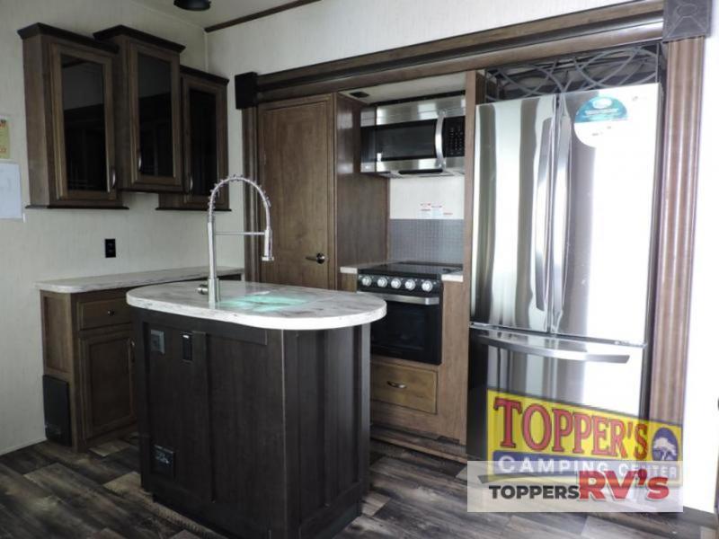 kitchen Sandpiper 377FLIK Fifth Wheel